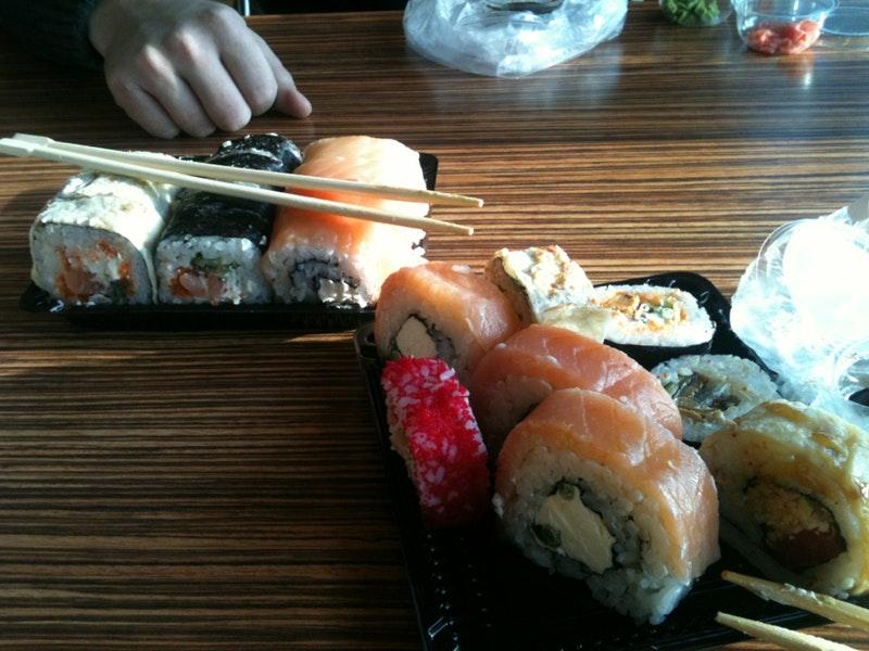 Сакура суши, сеть магазинов суши